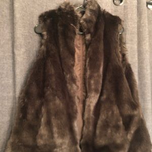 Super soft Liz Claiborne chocolate brown fur vest